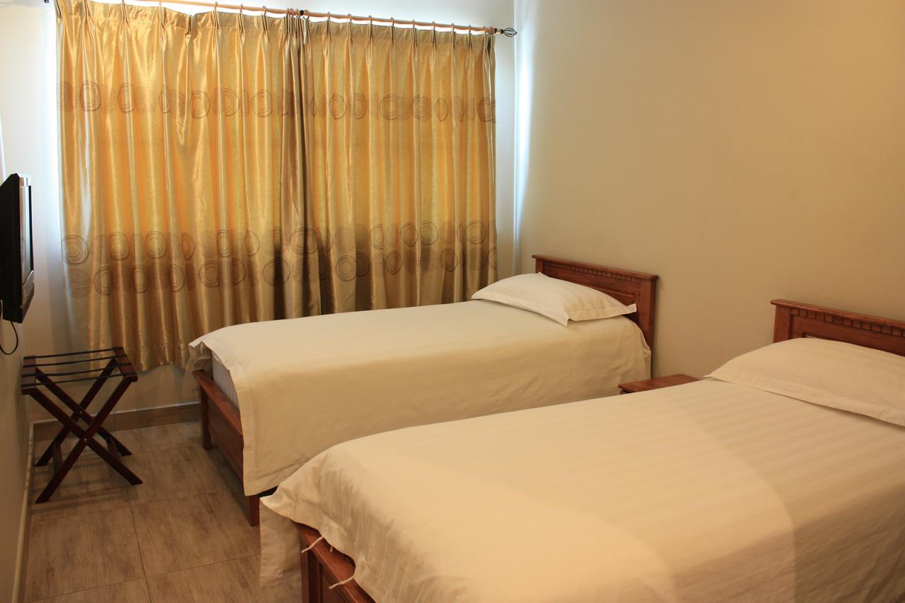 Se Two Hotel بترورث المظهر الخارجي الصورة